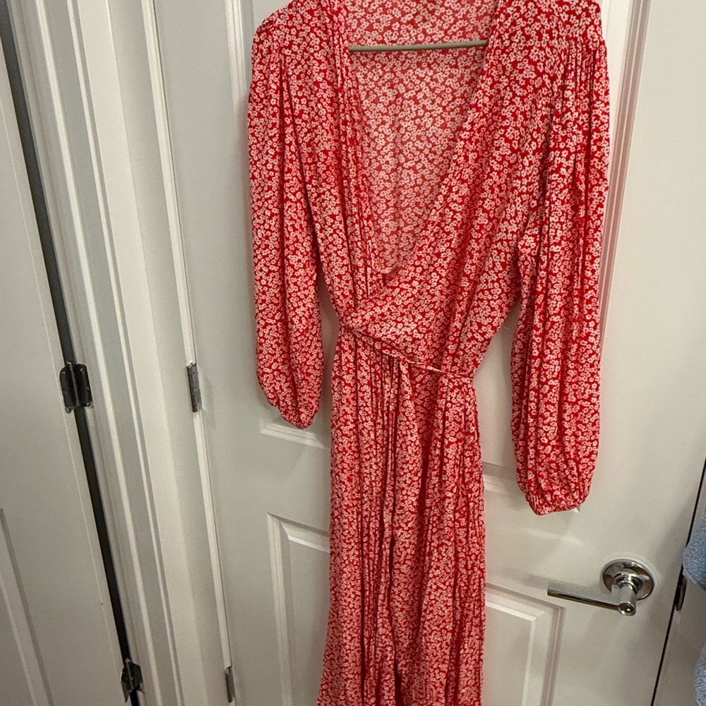 Glamorous Red Floral Long Sleeve Dress